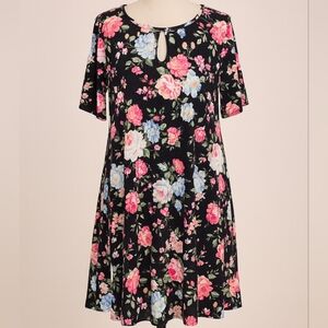 Monnuro Floral Tunic Size 4X